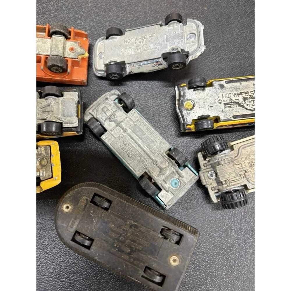 Lot of 8 1970s & 1980s Hot Wheels Matchbox Diecast Cars Trucks